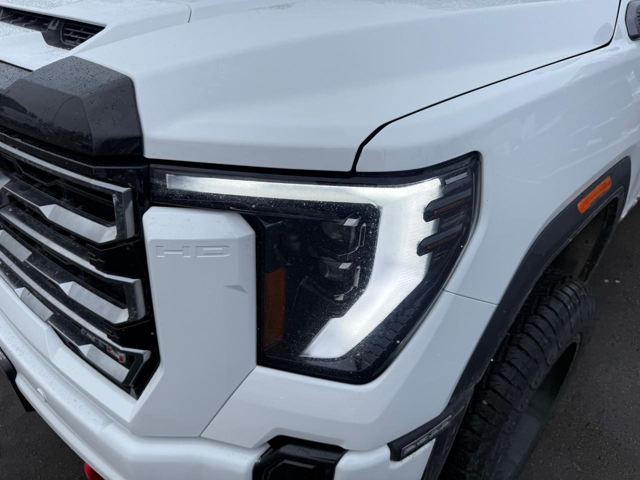 2025 GMC SIERRA 2500HD  Photo3