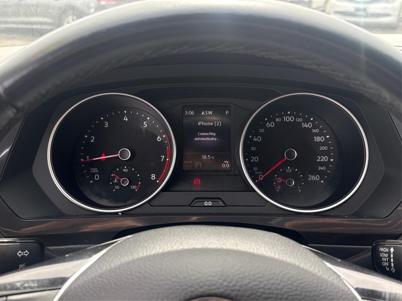 2019 Volkswagen Tiguan CERTIFIED MINT AWD LEATHER  WE FINANCE ALL CREDIT Photo