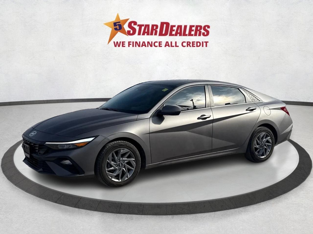 2024 Hyundai Elantra CRUISE REAR CAM LOW KM MINT! WE FINANCE ALL CREDIT Photo2