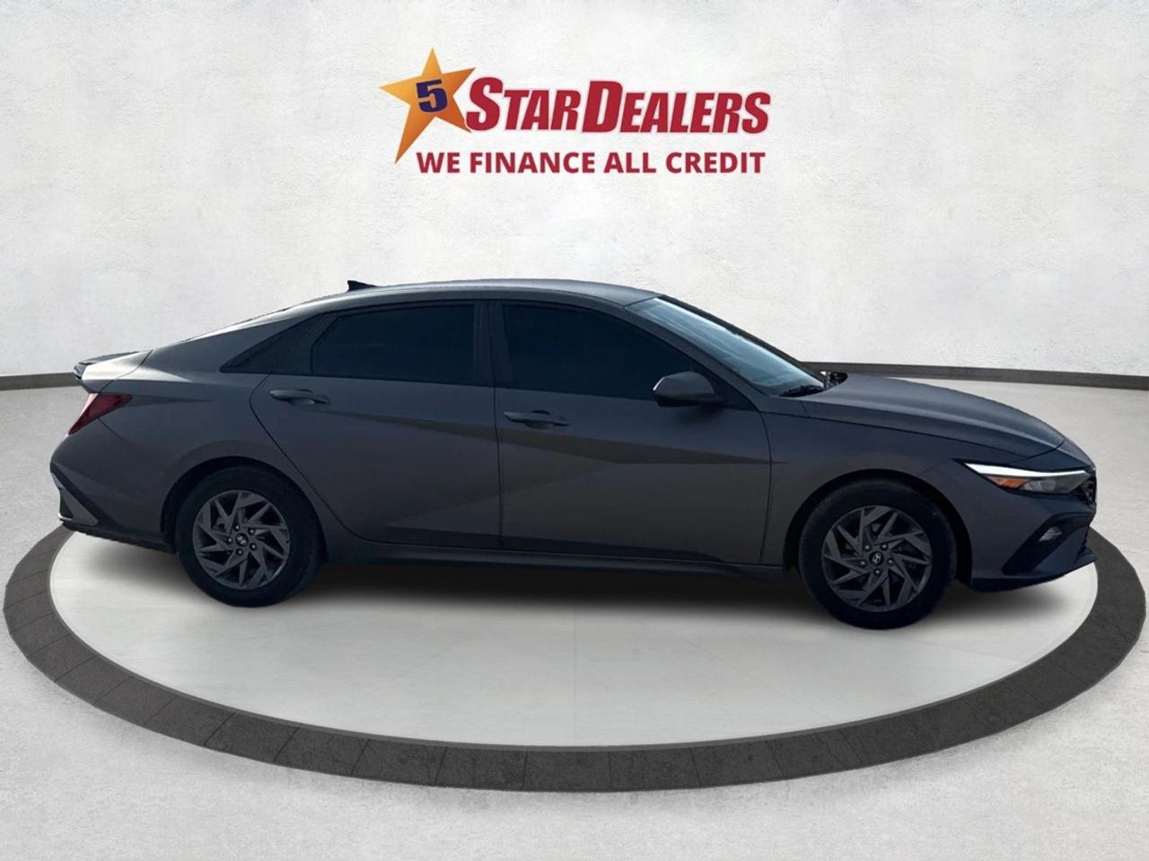 2024 Hyundai Elantra CRUISE REAR CAM LOW KM MINT! WE FINANCE ALL CREDIT Photo