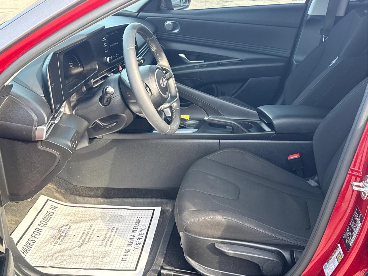 2024 Hyundai Elantra CRUISE REAR CAM LOW KM MINT! WE FINANCE ALL CREDIT Photo