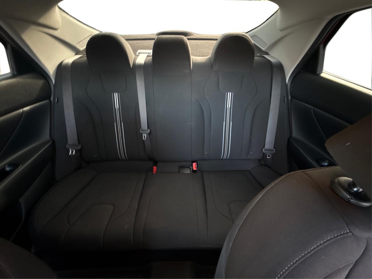 2024 Hyundai Elantra CRUISE REAR CAM LOW KM MINT! WE FINANCE ALL CREDIT Photo