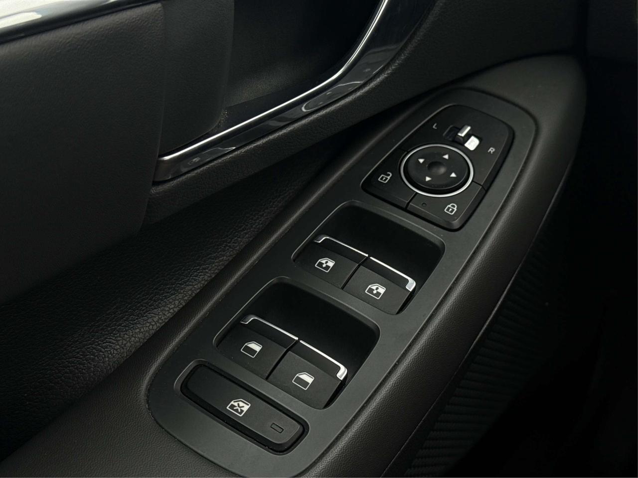 2023 Hyundai Sonata NAV PANORAMIC LEATHER  WE FINANCE ALL CREDIT Photo