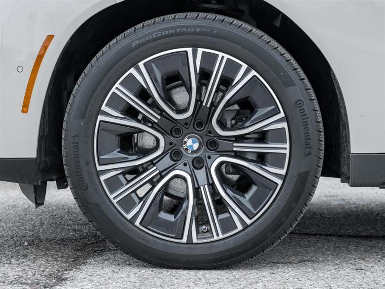 2025 BMW X3 30 xDrive 4dr All-Wheel Drive Sports Activity Vehicle Photo4