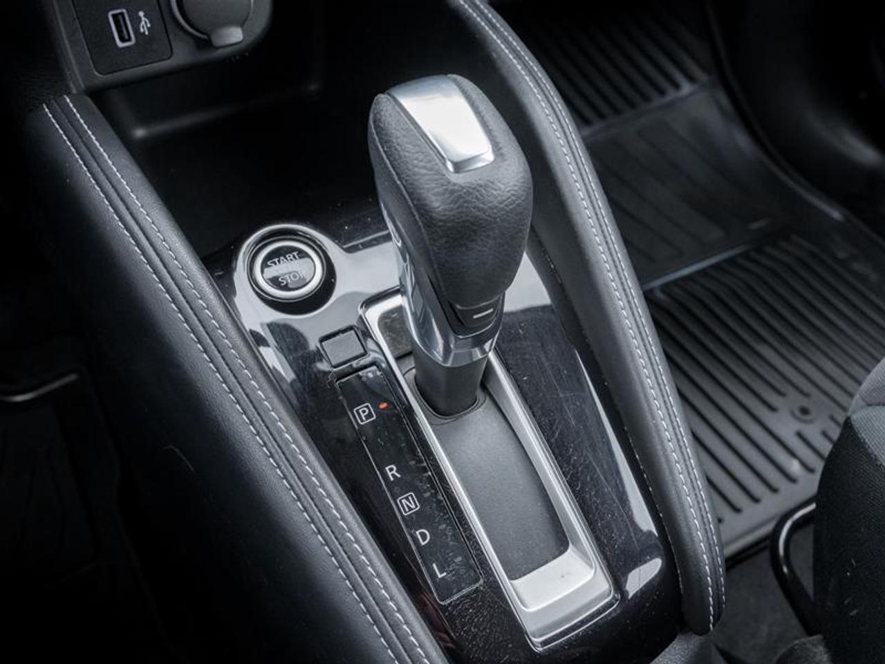 2020 Nissan Kicks SV (CVT) 4dr Front-Wheel Drive Photo