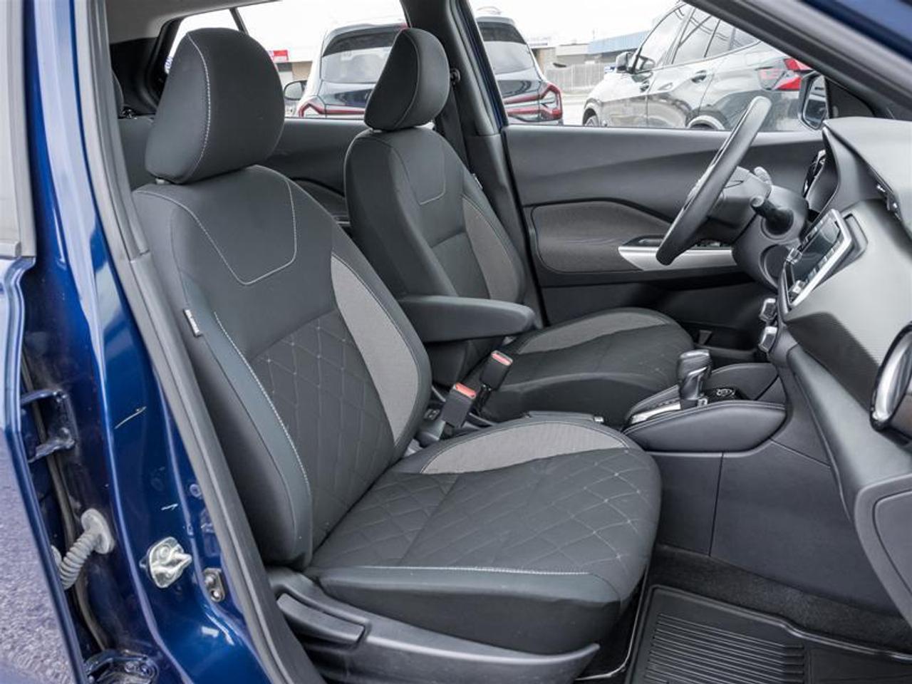 2020 Nissan Kicks SV (CVT) 4dr Front-Wheel Drive Photo