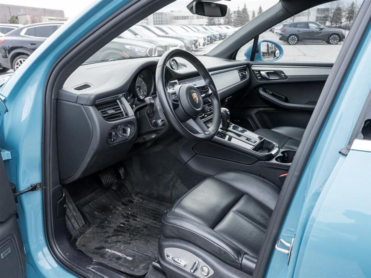 2023 Porsche Macan S 4dr All-Wheel Drive Photo