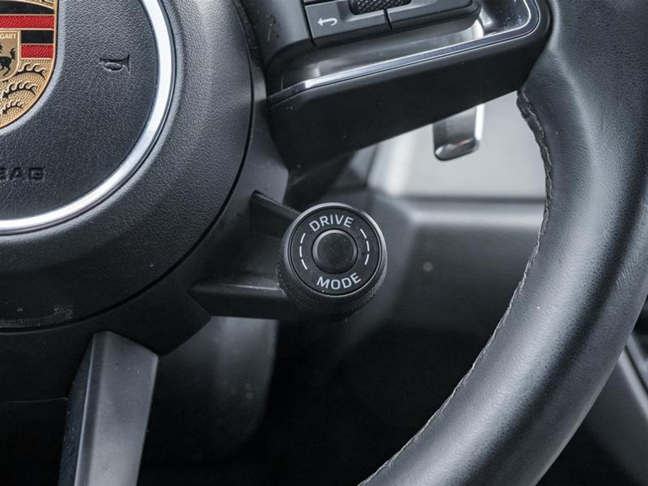 2023 Porsche Macan S 4dr All-Wheel Drive Photo