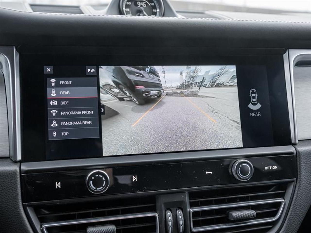 2023 Porsche Macan S 4dr All-Wheel Drive Photo