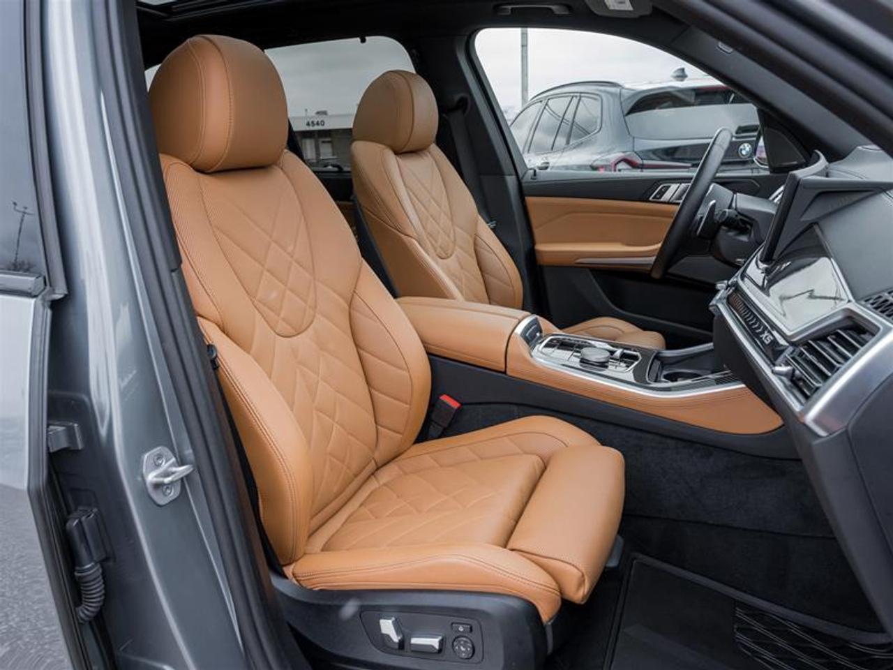 2024 BMW X5 xDrive40i 4dr All-Wheel Drive Sports Activity Vehicle Photo