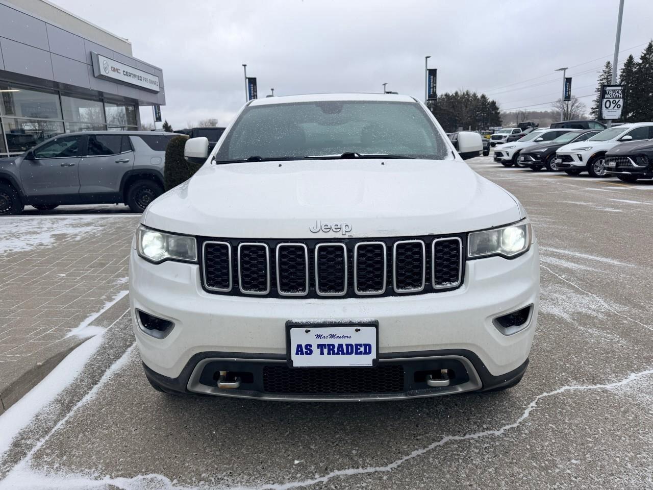 2018 Jeep Grand Cherokee Sterling EditionSTERLING EDITION, 5.7L V8, 4X4, AL Photo