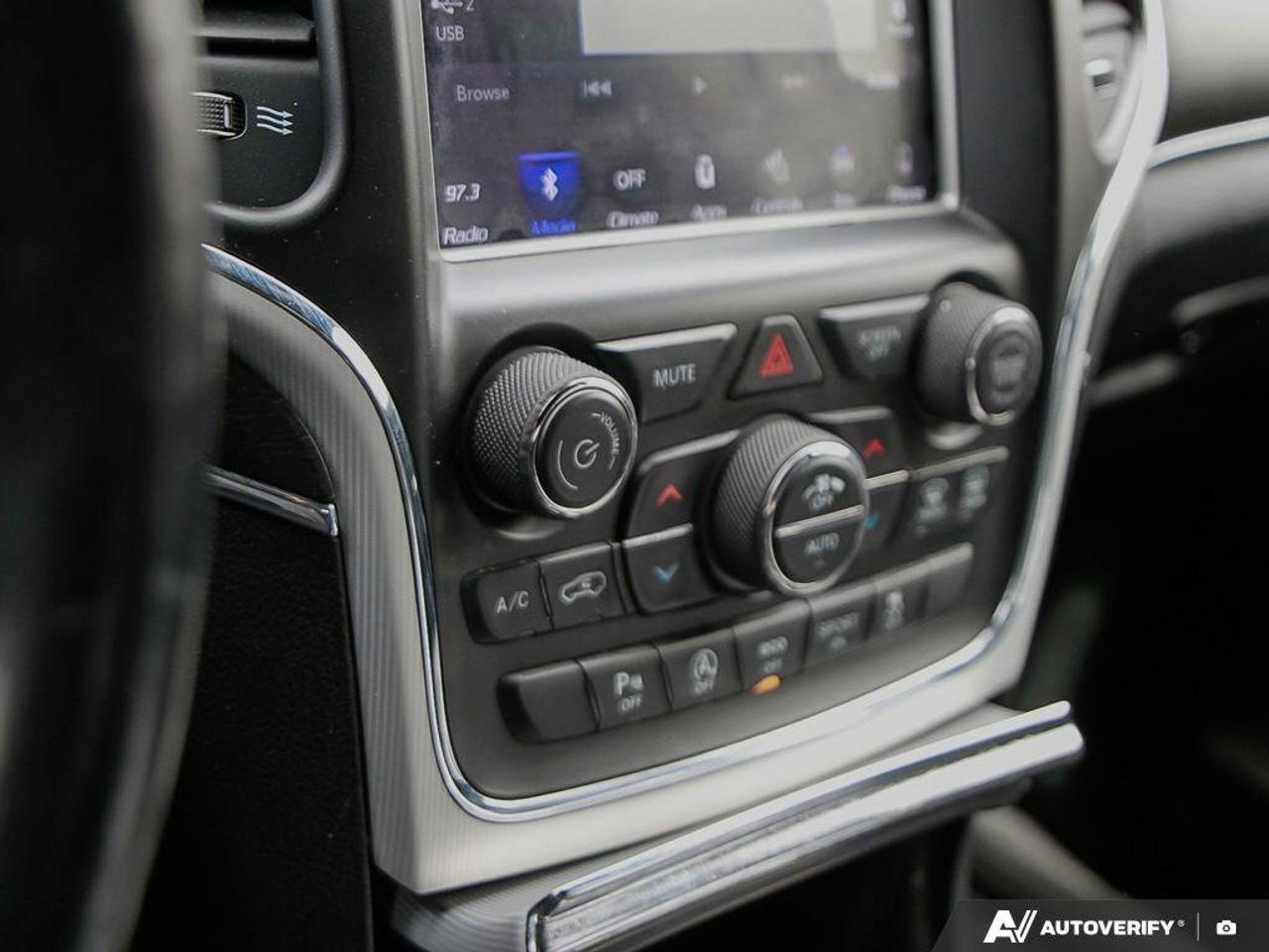 2018 Jeep Grand Cherokee Sterling EditionSTERLING EDITION, 3.6L V6, 4X4, AL Photo