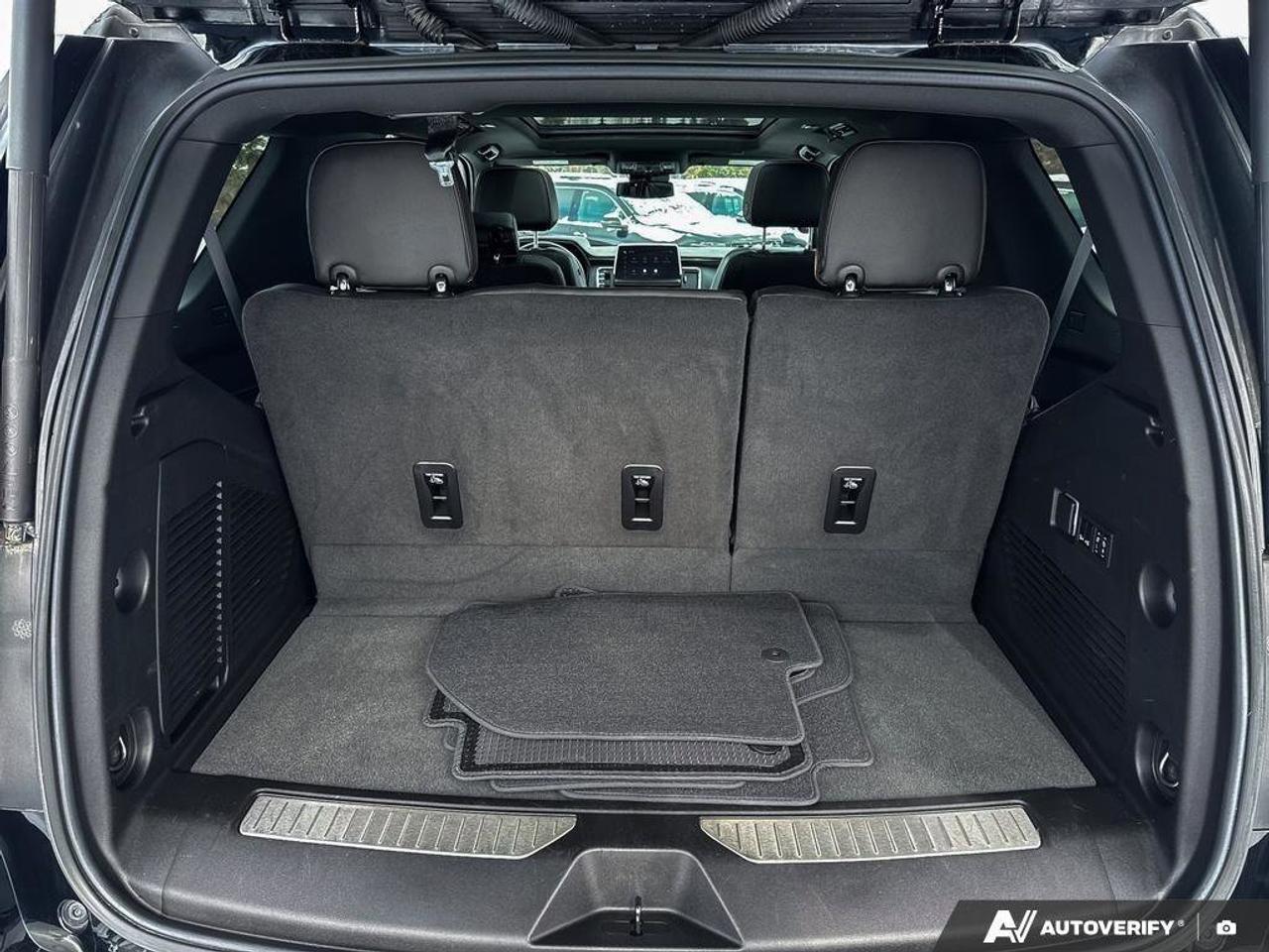 2023 GMC Yukon AT4One Owner   Clean Carfax   AT4 Premium Package Photo