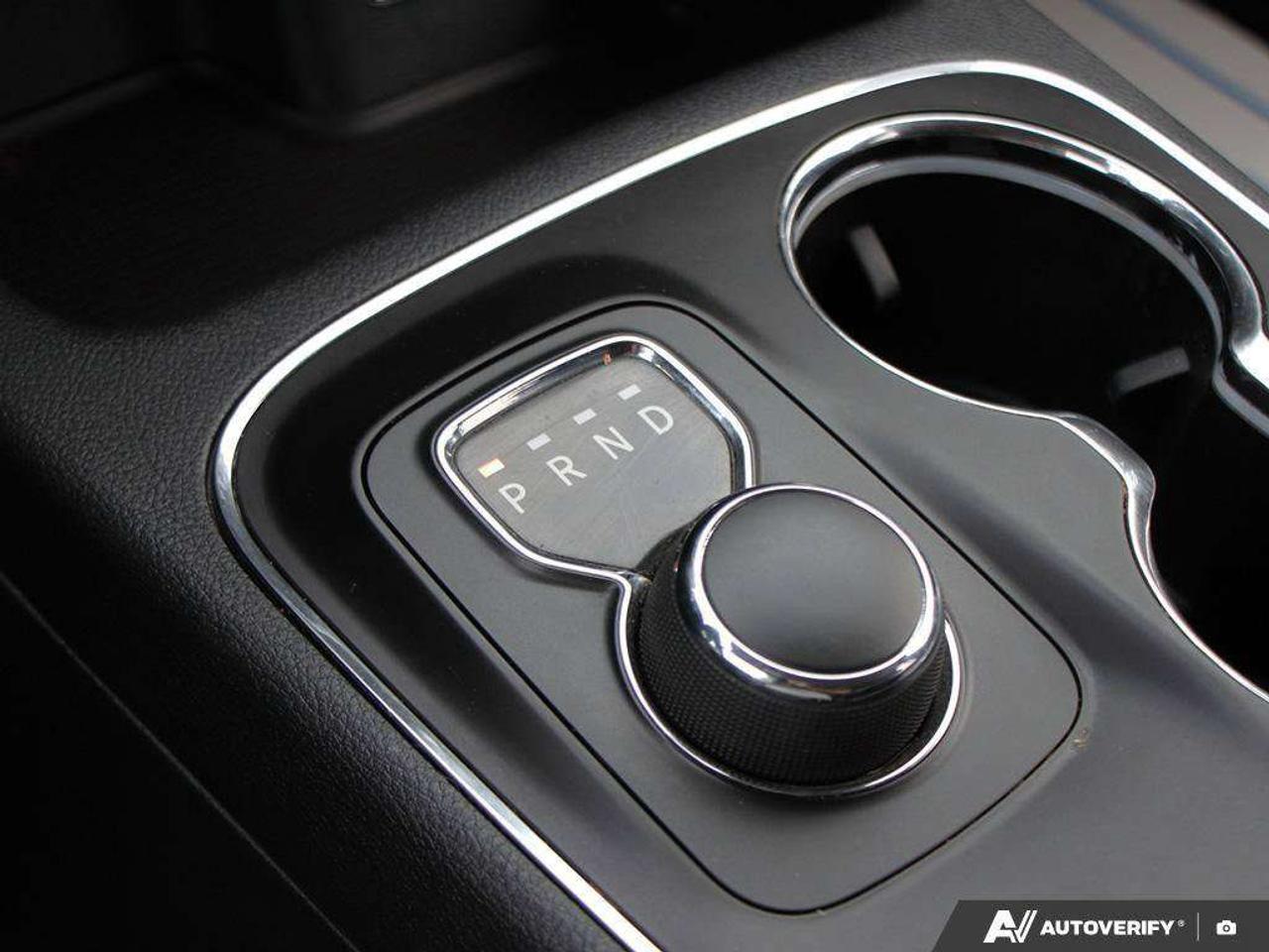 2016 Dodge Durango LIMITED, 3.6L V6, 4X4, ALLOYS, LEATHER, 6-PASSENGER, CERTIFIED ASTRADED! Photo
