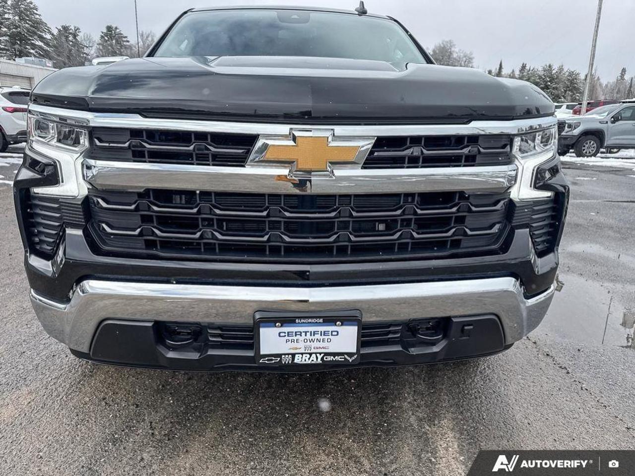 2024 Chevrolet Silverado 1500 4WD Crew Cab 147  LT Photo