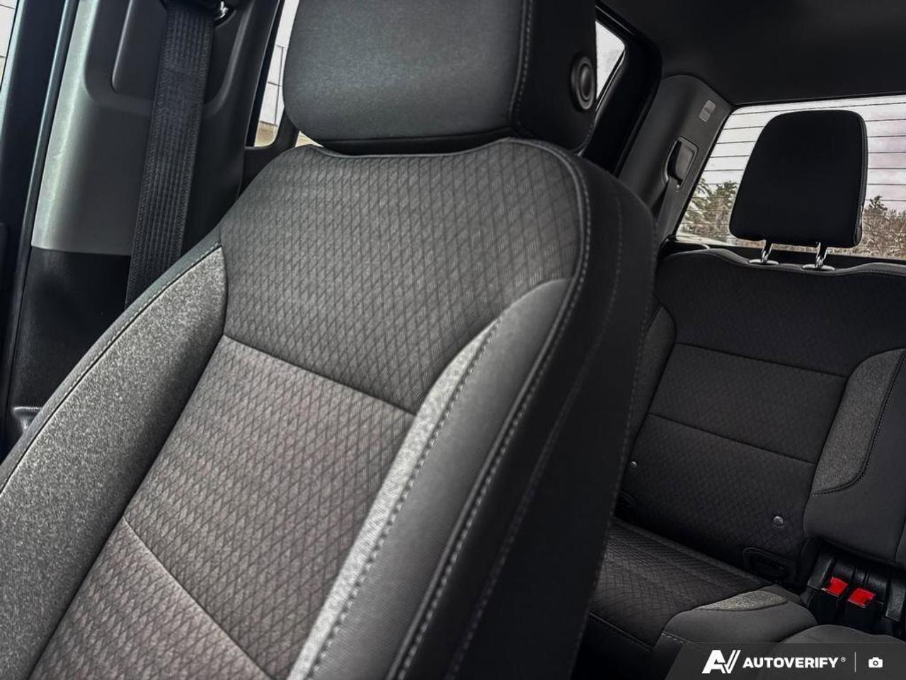 2024 Chevrolet Silverado 1500 4WD Crew Cab 147  LT Photo