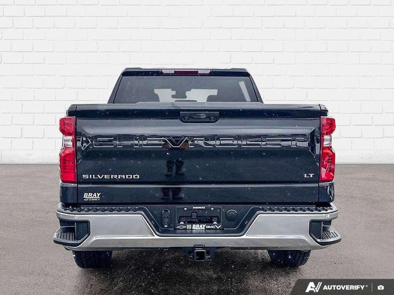 2024 Chevrolet Silverado 1500 BEDLINER. ALL WEATHER MATS. RUNNING BOARDS. TRAILERING PKG. TRUE NORTH EDITION. Photo