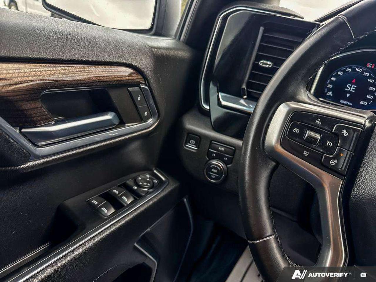 2024 Chevrolet Silverado 1500 BEDLINER. ALL WEATHER MATS. RUNNING BOARDS. TRAILERING PKG. TRUE NORTH EDITION. Photo