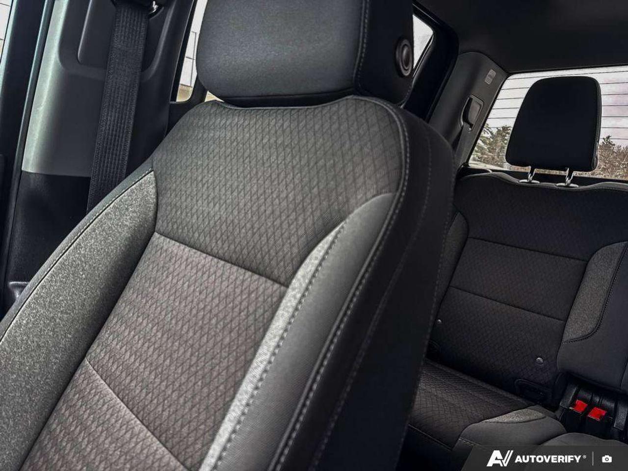 2024 Chevrolet Silverado 1500 BEDLINER. ALL WEATHER MATS. RUNNING BOARDS. TRAILERING PKG. TRUE NORTH EDITION. Photo