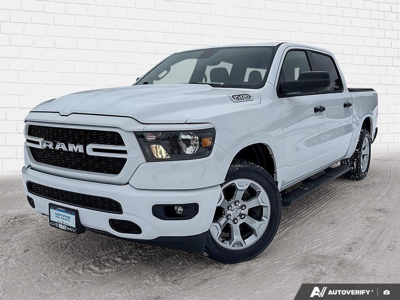 2024 RAM 1500 Tradesman RUNNING BOARDS. TONNEAU COVER. STUDDED W Photo0