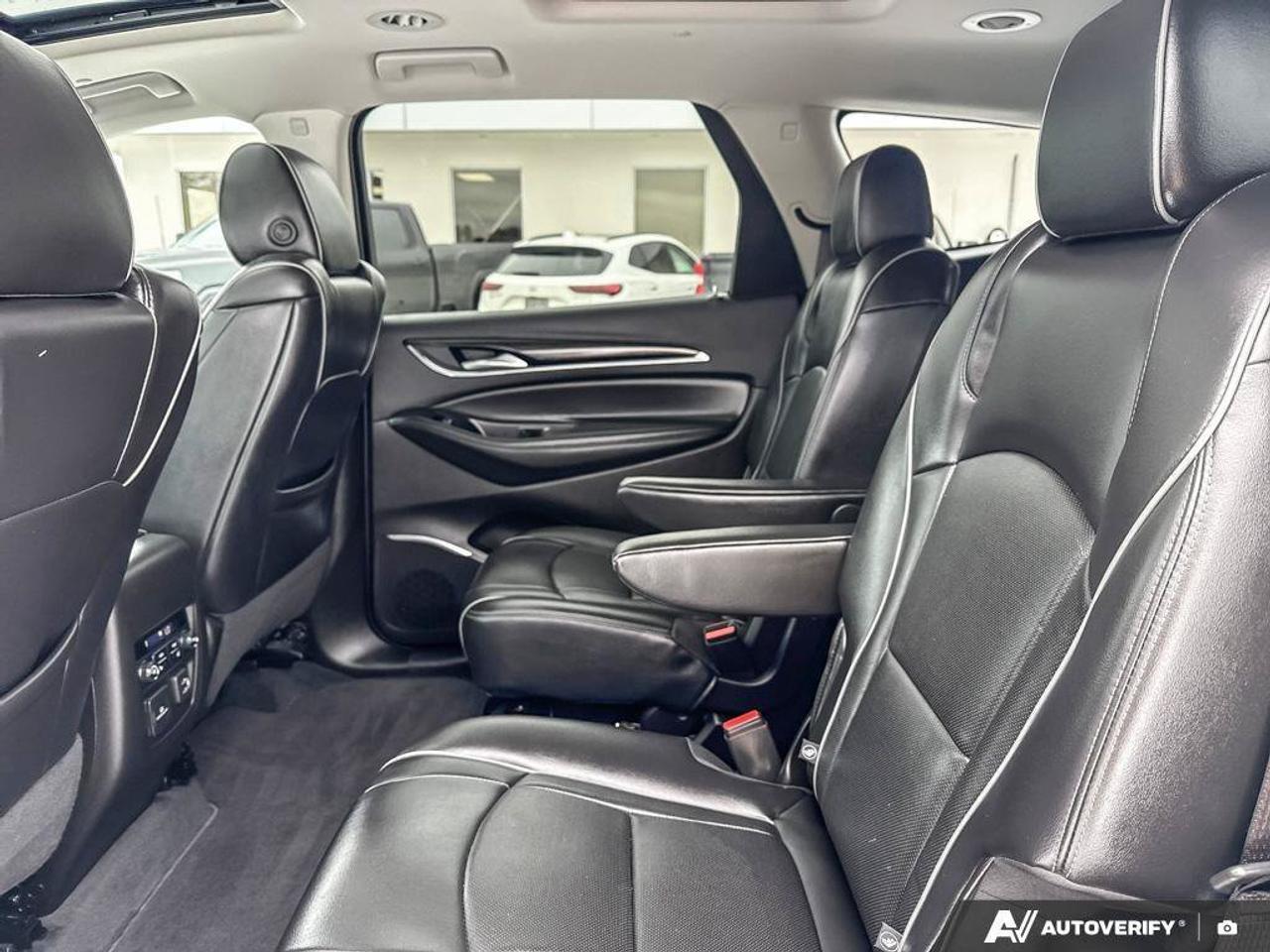 2021 Buick Enclave Avenir TRAILERING PKG WITH HEAVY DUTY COOLING SYST Photo