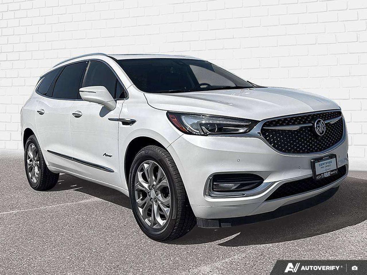 2021 Buick Enclave TRAILERING PKG. LEATHER SEATING. PANORAMIC SUNROOF. 7 PASSENGER SEATING. BOSE AUDIO SYSTEM. Photo