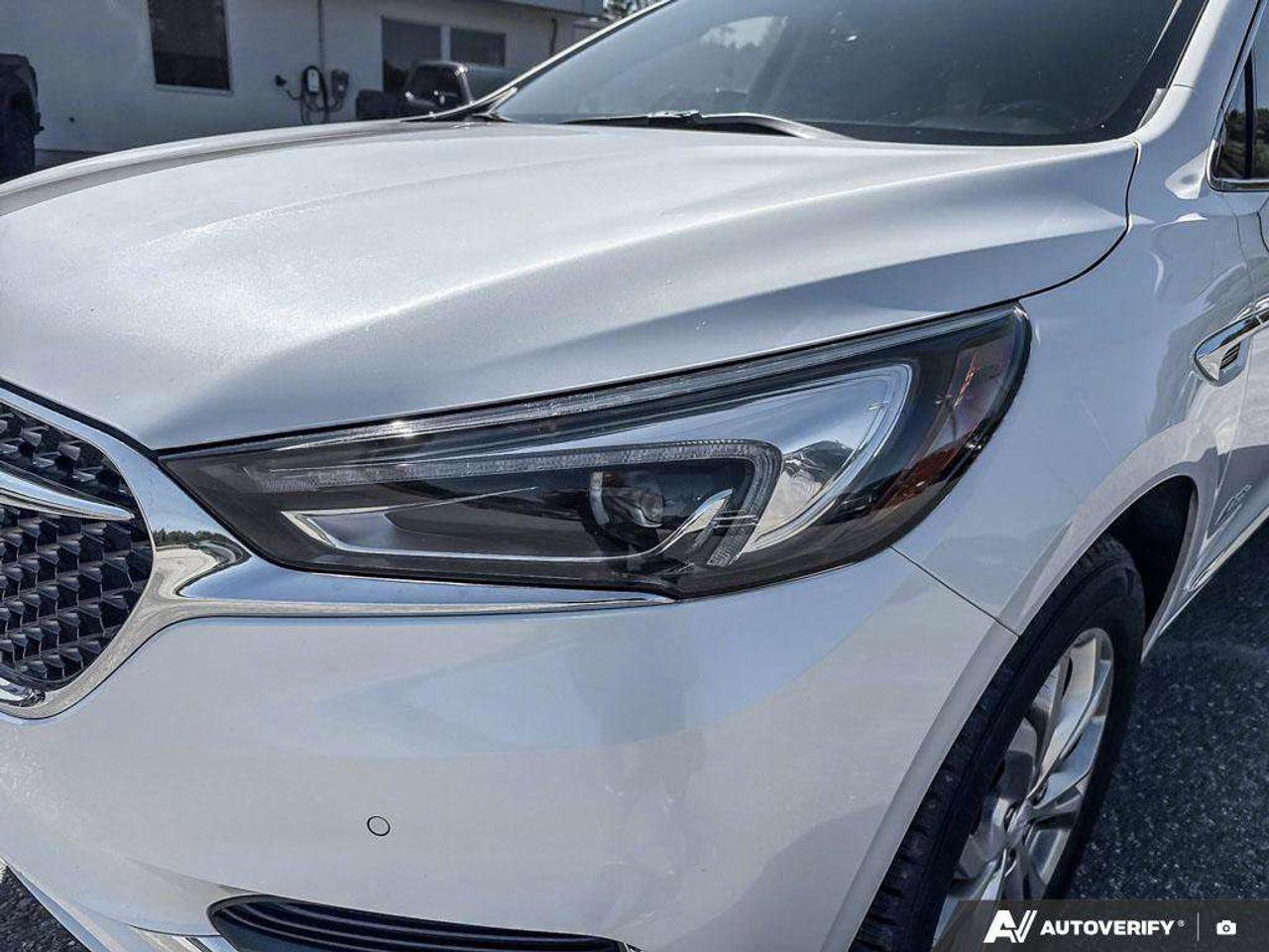 2021 Buick Enclave TRAILERING PKG. LEATHER SEATING. PANORAMIC SUNROOF. 7 PASSENGER SEATING. BOSE AUDIO SYSTEM. Photo