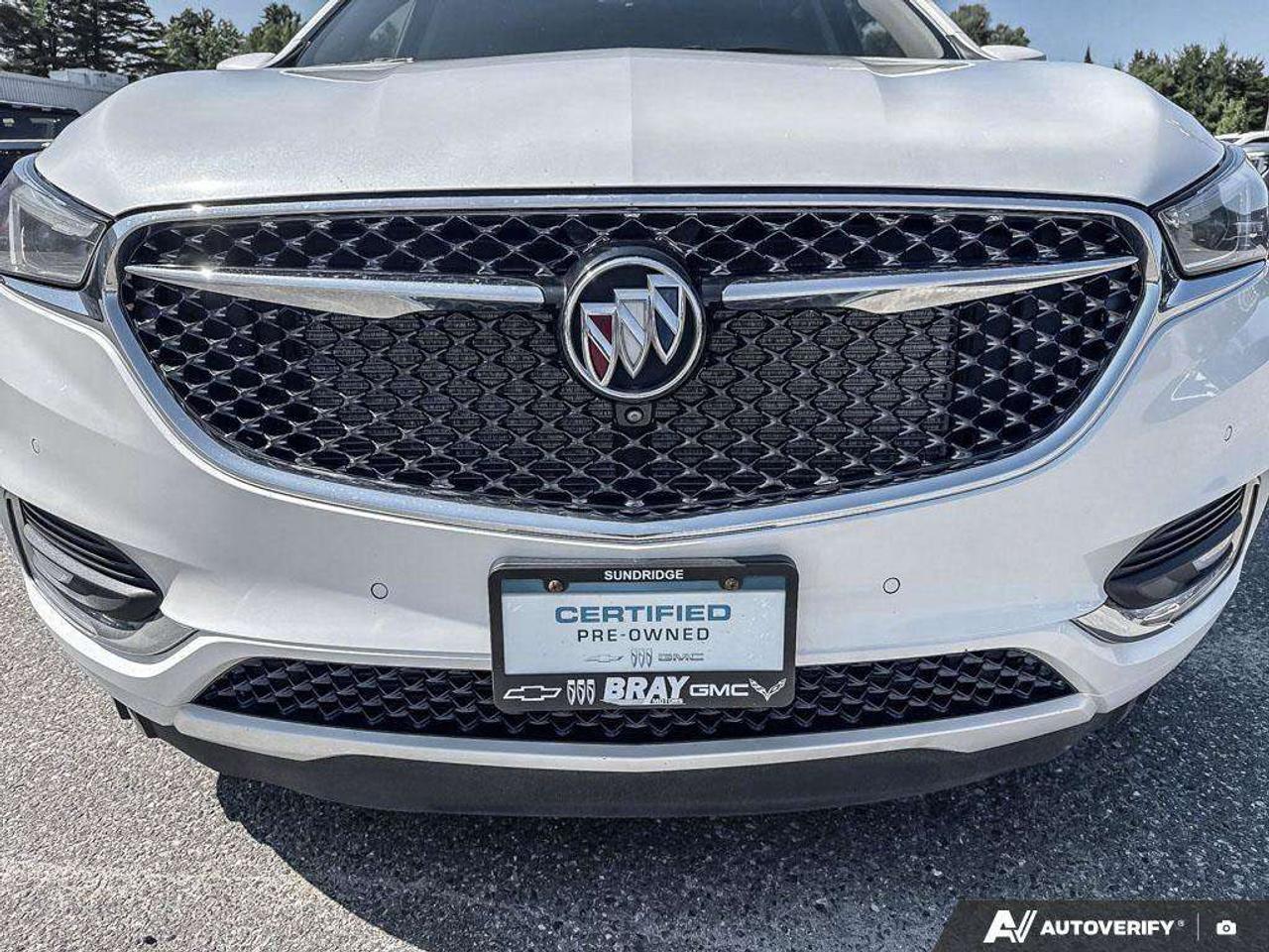 2021 Buick Enclave TRAILERING PKG. LEATHER SEATING. PANORAMIC SUNROOF. 7 PASSENGER SEATING. BOSE AUDIO SYSTEM. Photo