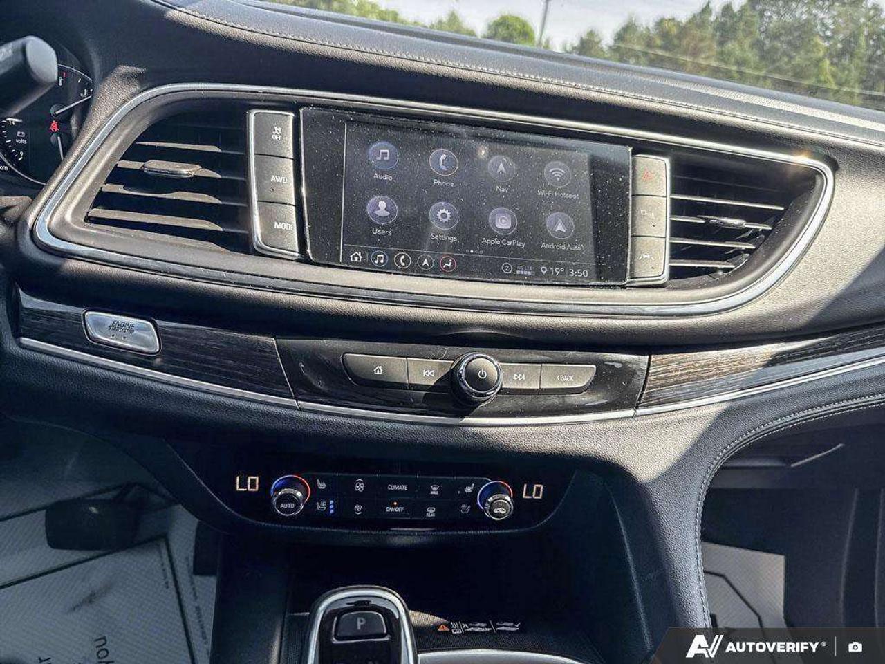 2021 Buick Enclave TRAILERING PKG. LEATHER SEATING. PANORAMIC SUNROOF. 7 PASSENGER SEATING. BOSE AUDIO SYSTEM. Photo