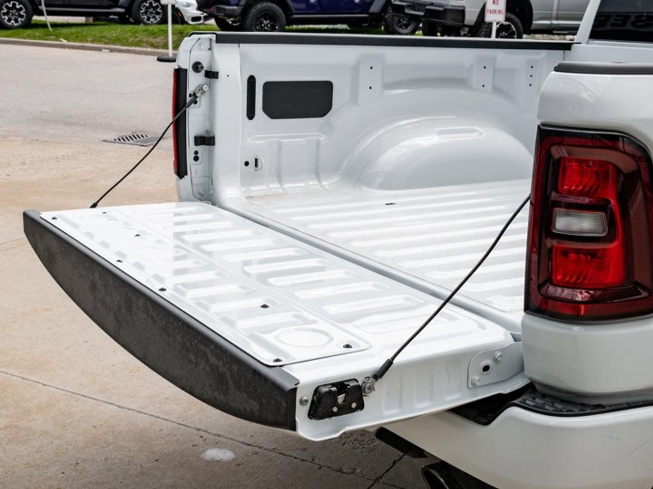 2026 RAM 1500 Express Photo