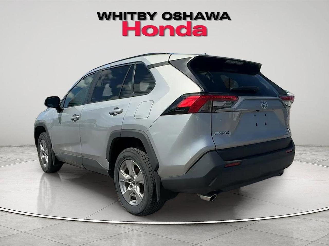 2025 Toyota RAV4 XLE Photo2