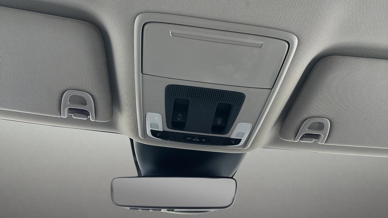 2025 Honda Pilot Touring Photo