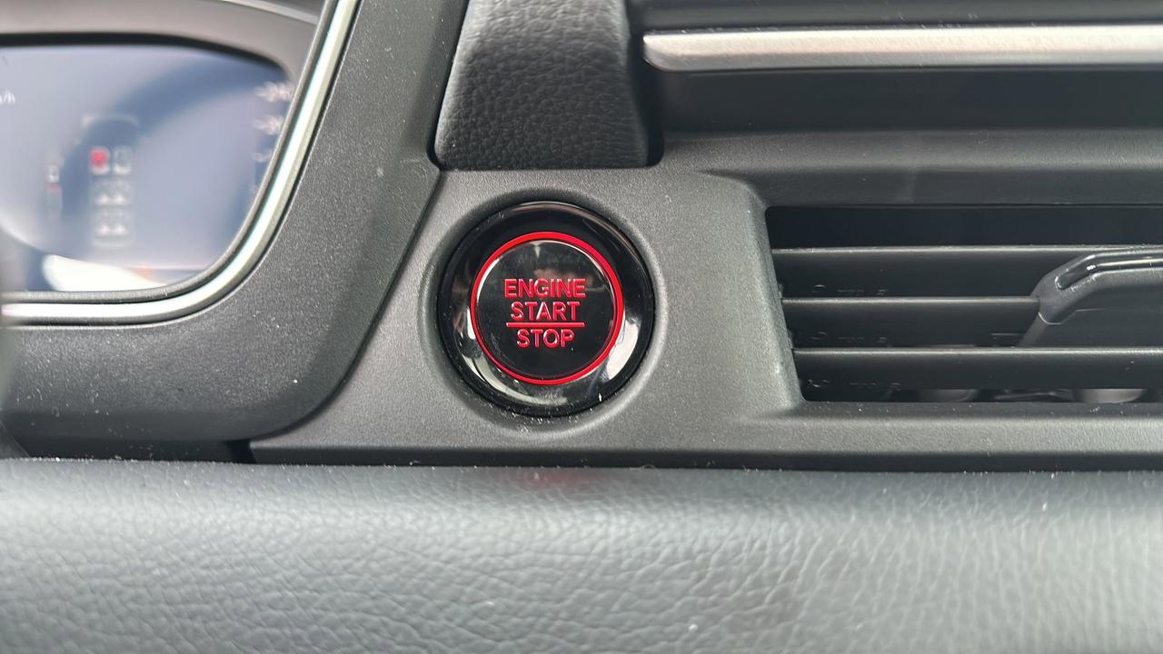 2025 Honda Pilot Touring Photo