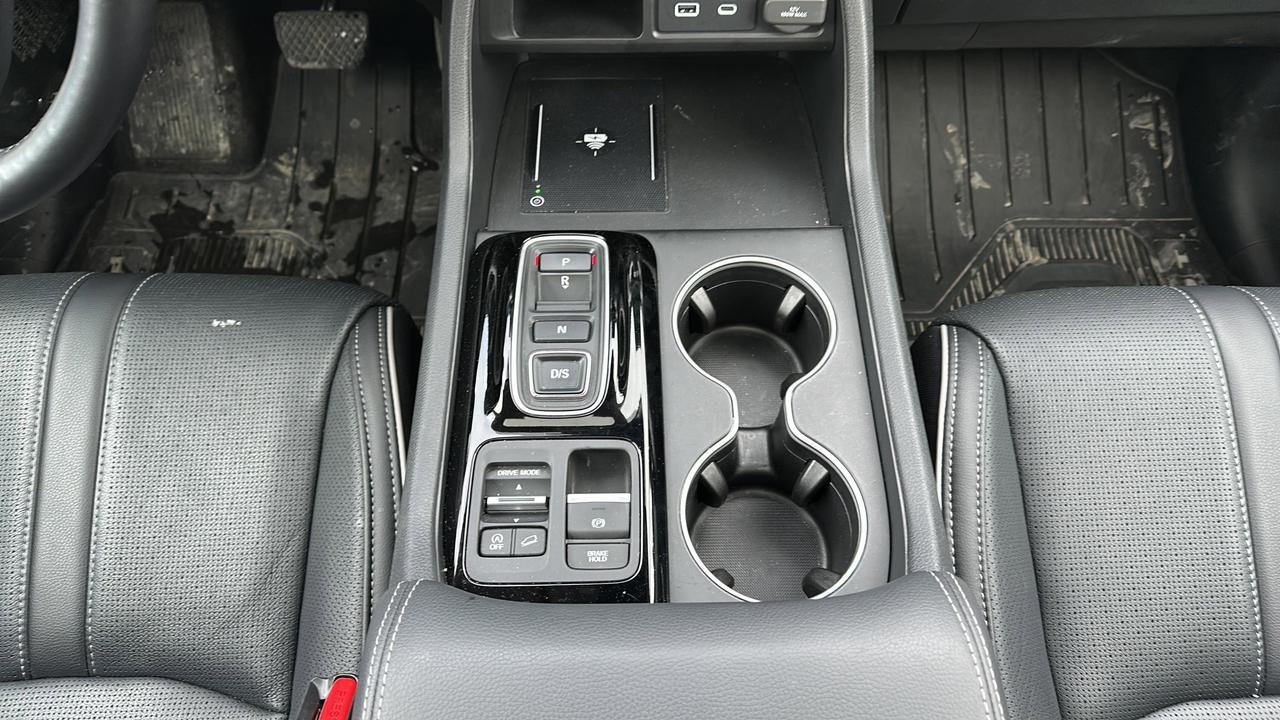 2025 Honda Pilot Touring Photo