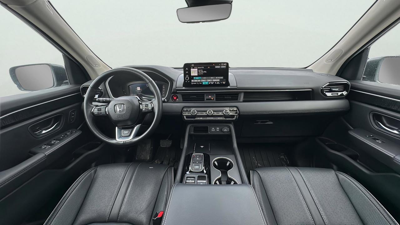 2025 Honda Pilot Touring Photo