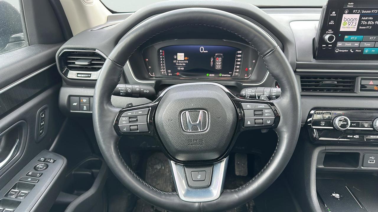 2025 Honda Pilot Touring Photo