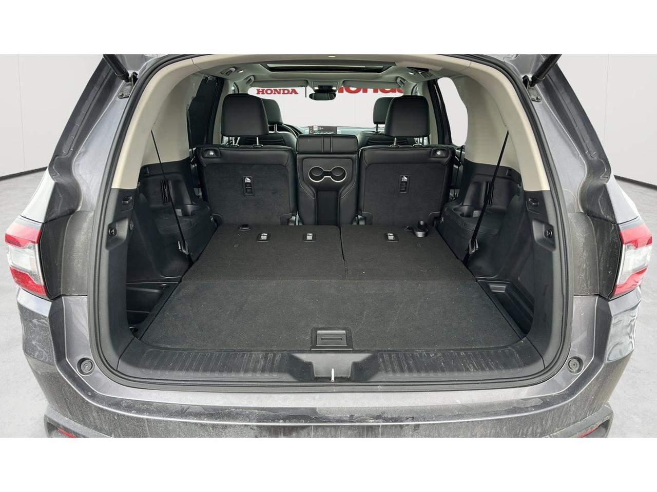 2025 Honda Pilot Touring Photo