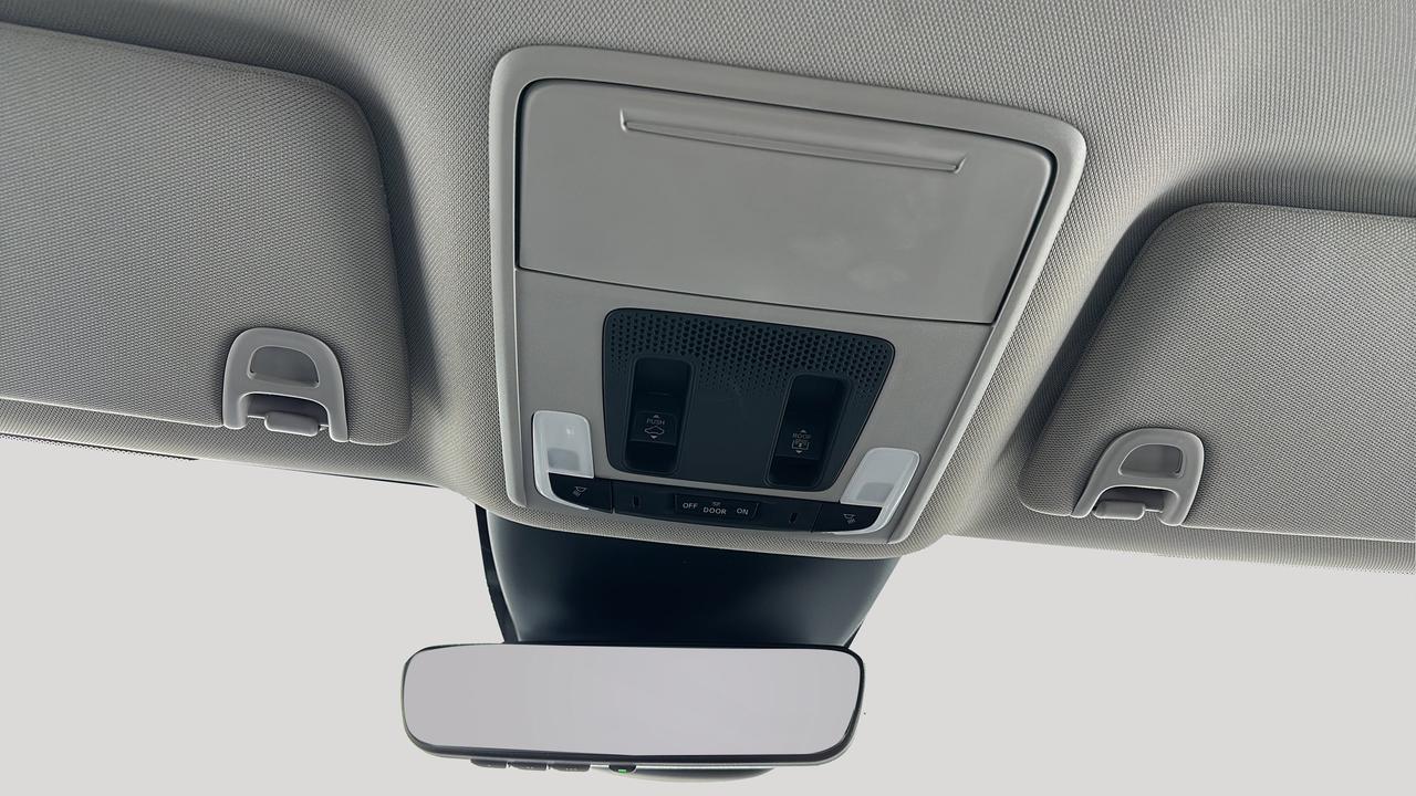 2025 Honda Pilot Touring Photo