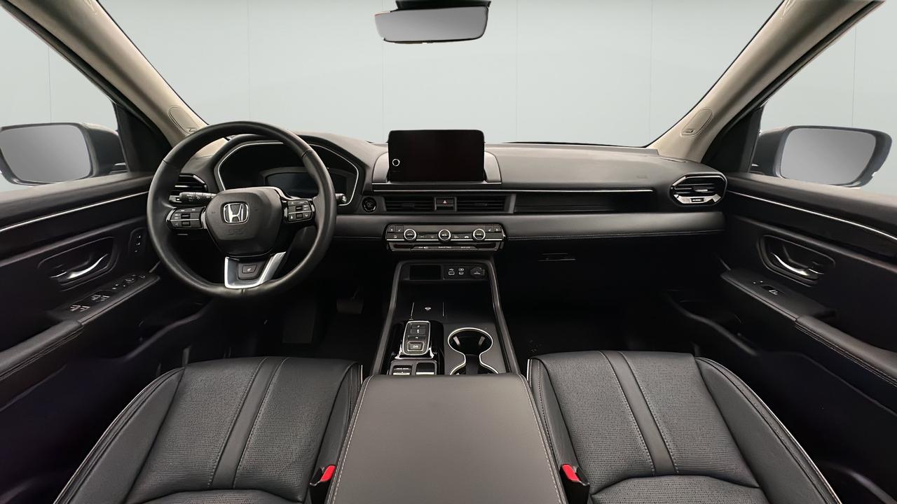 2025 Honda Pilot Touring Photo