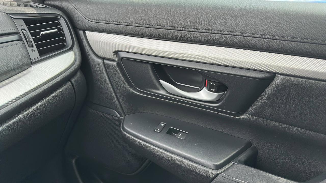 2022 Honda CR-V LX Photo
