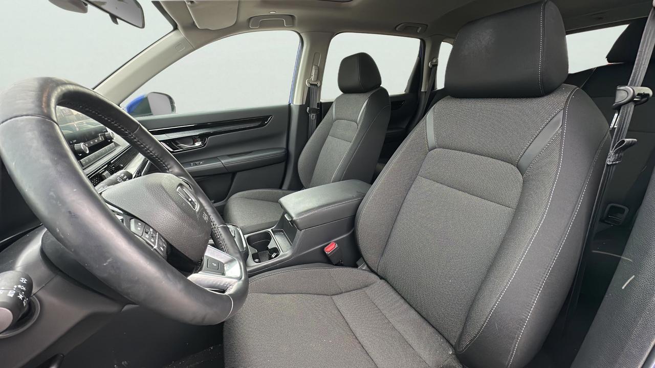 2025 Honda CR-V Sport Photo