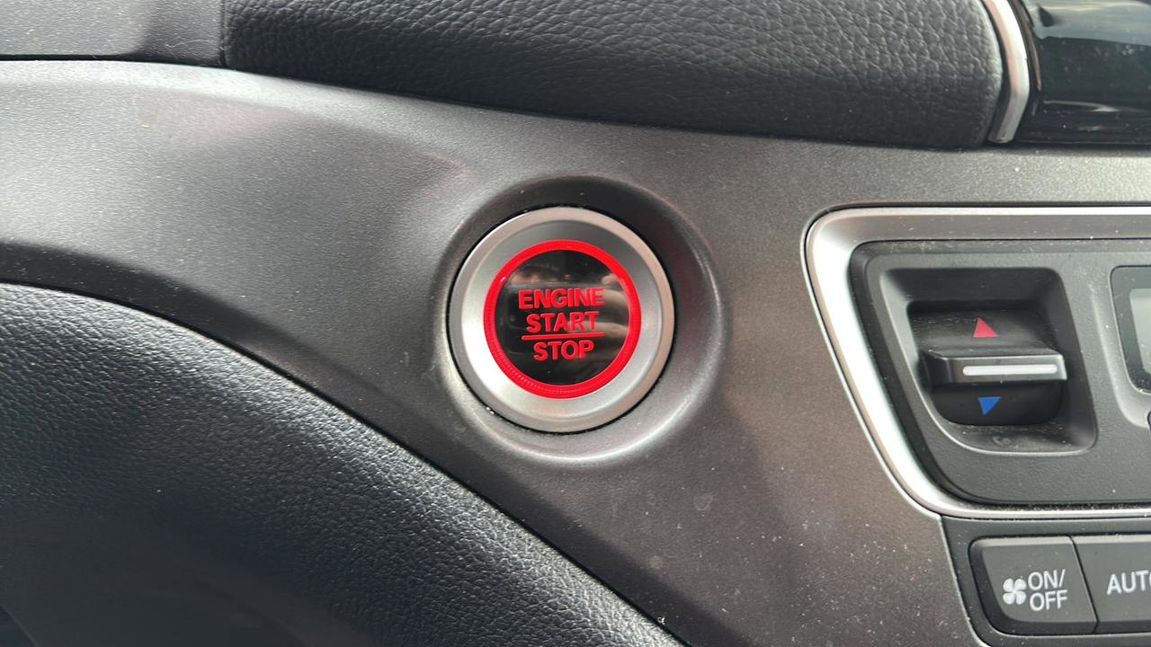 2022 Honda Pilot SPORT Photo