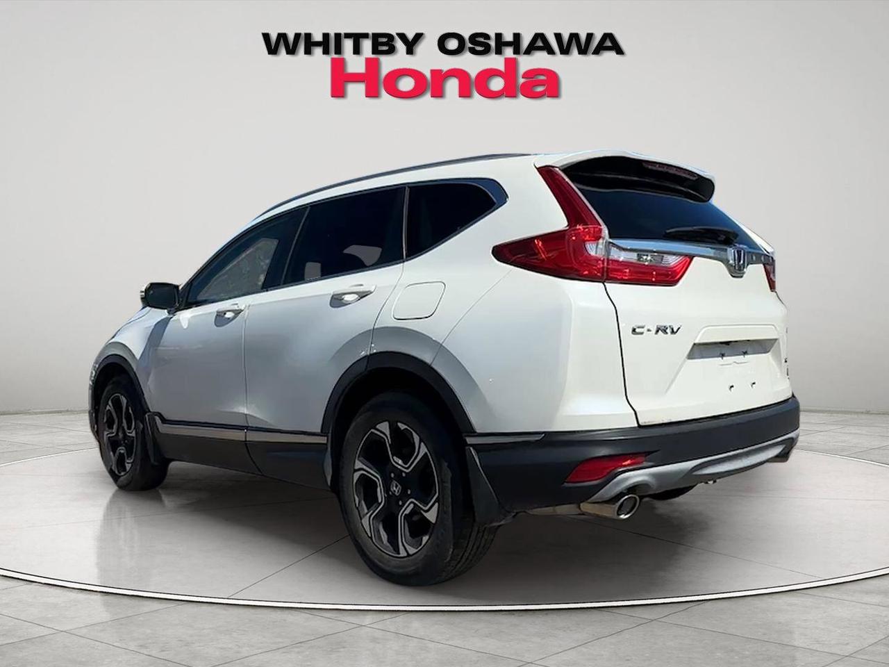 2017 Honda CR-V Touring Photo2