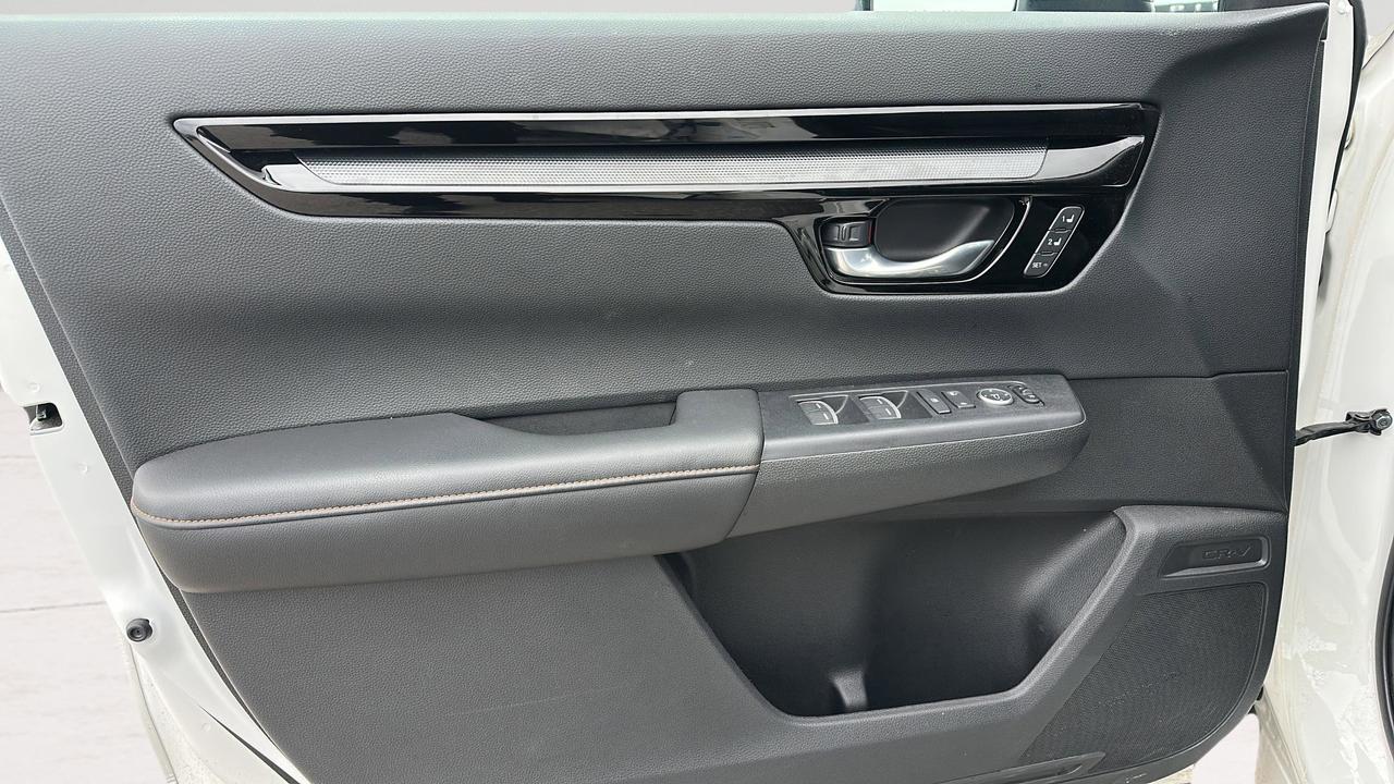 2025 Honda CR-V Hybrid Touring Photo