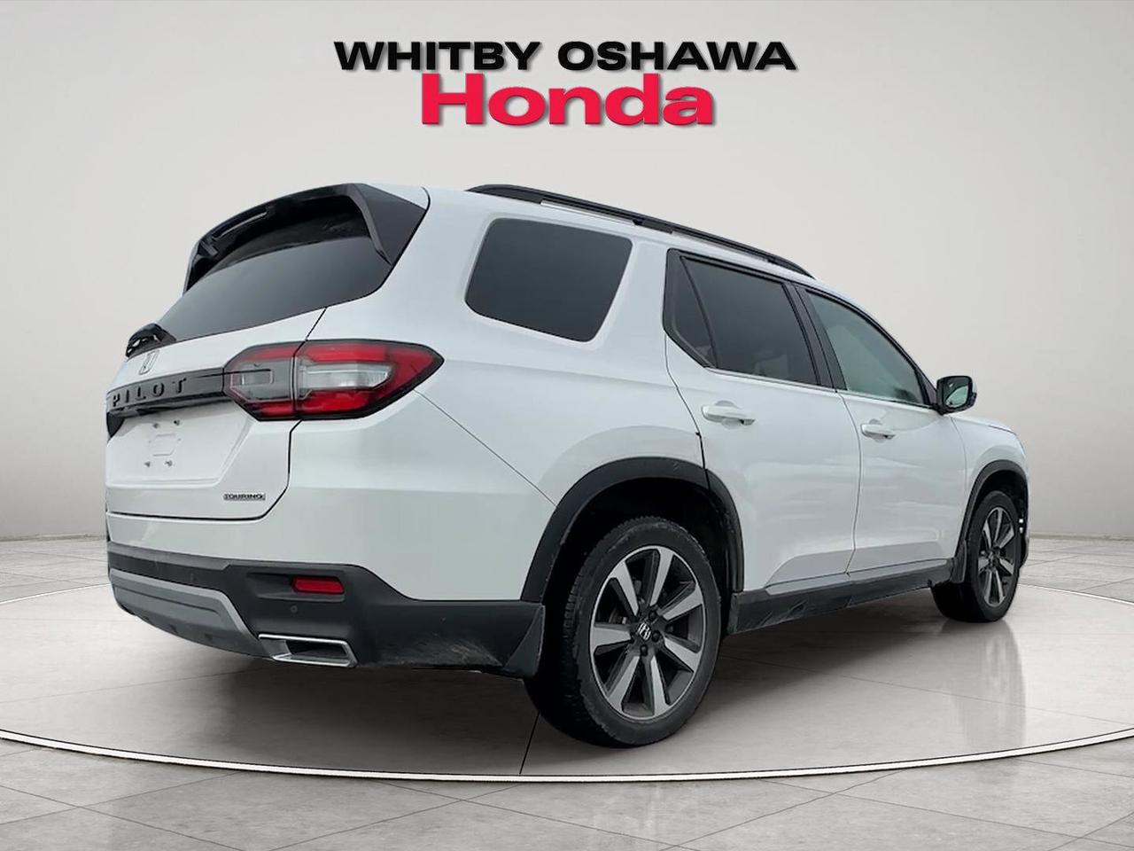2024 Honda Pilot Touring Photo4