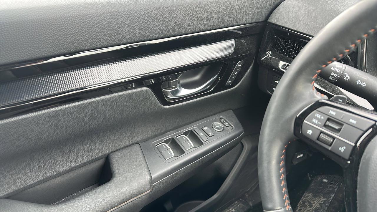 2024 Honda CR-V Hybrid Touring Photo