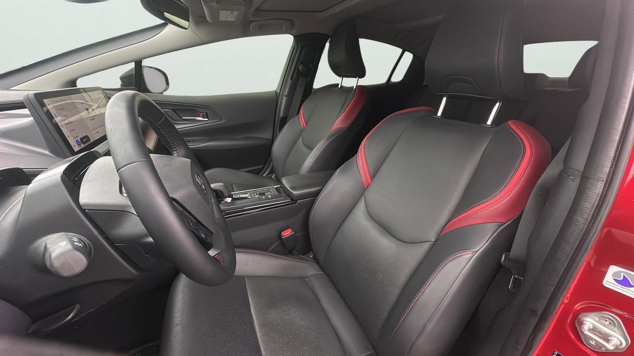 2024 Toyota Prius Prime XSE Premium Photo