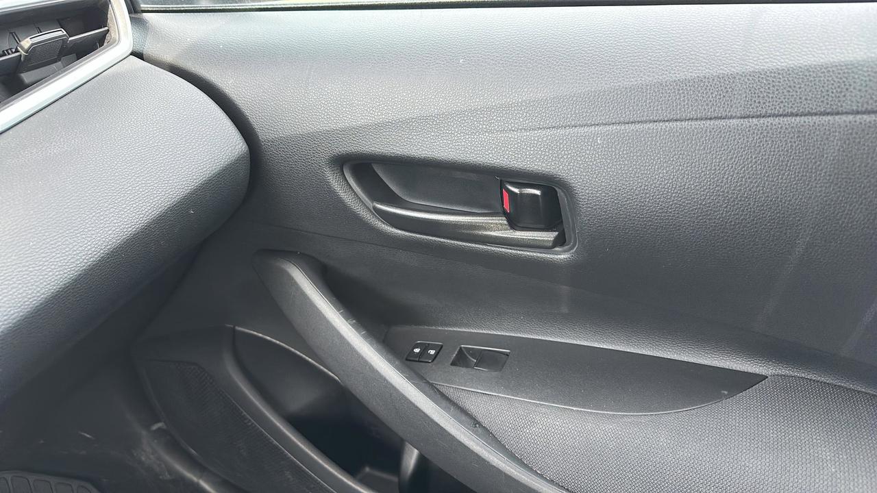 2022 Toyota Corolla LE CVT Photo