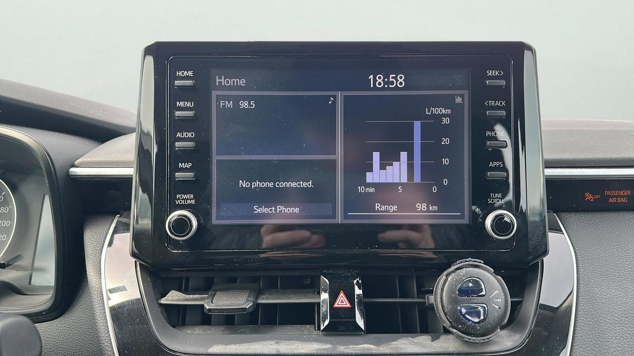 2022 Toyota Corolla LE CVT Photo