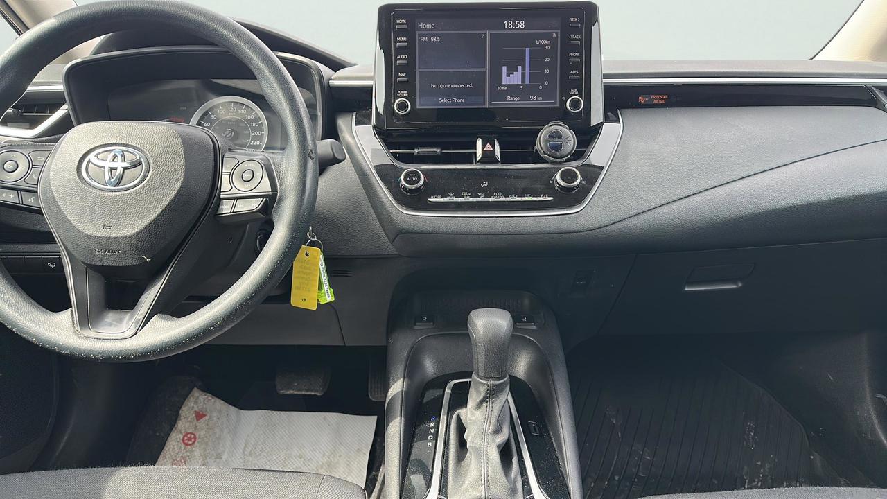 2022 Toyota Corolla LE CVT Photo